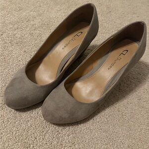 Gray Wedges